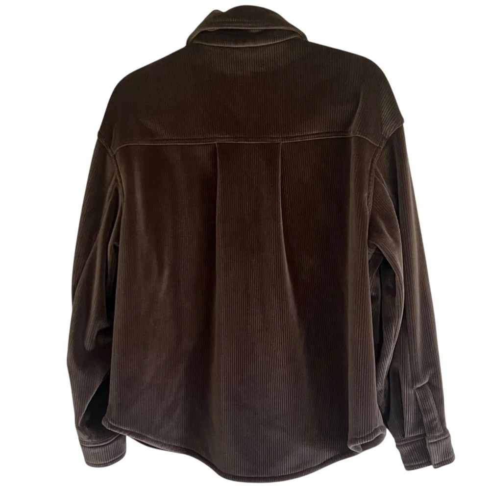 Alo Yoga Ribbed Velour Baller Mini Skirt & Mountain Side Shacket in Macchiato